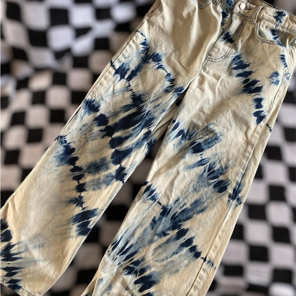 BDG Tie-Dye Straight Wide Leg Jeans - Picture 5 of 7